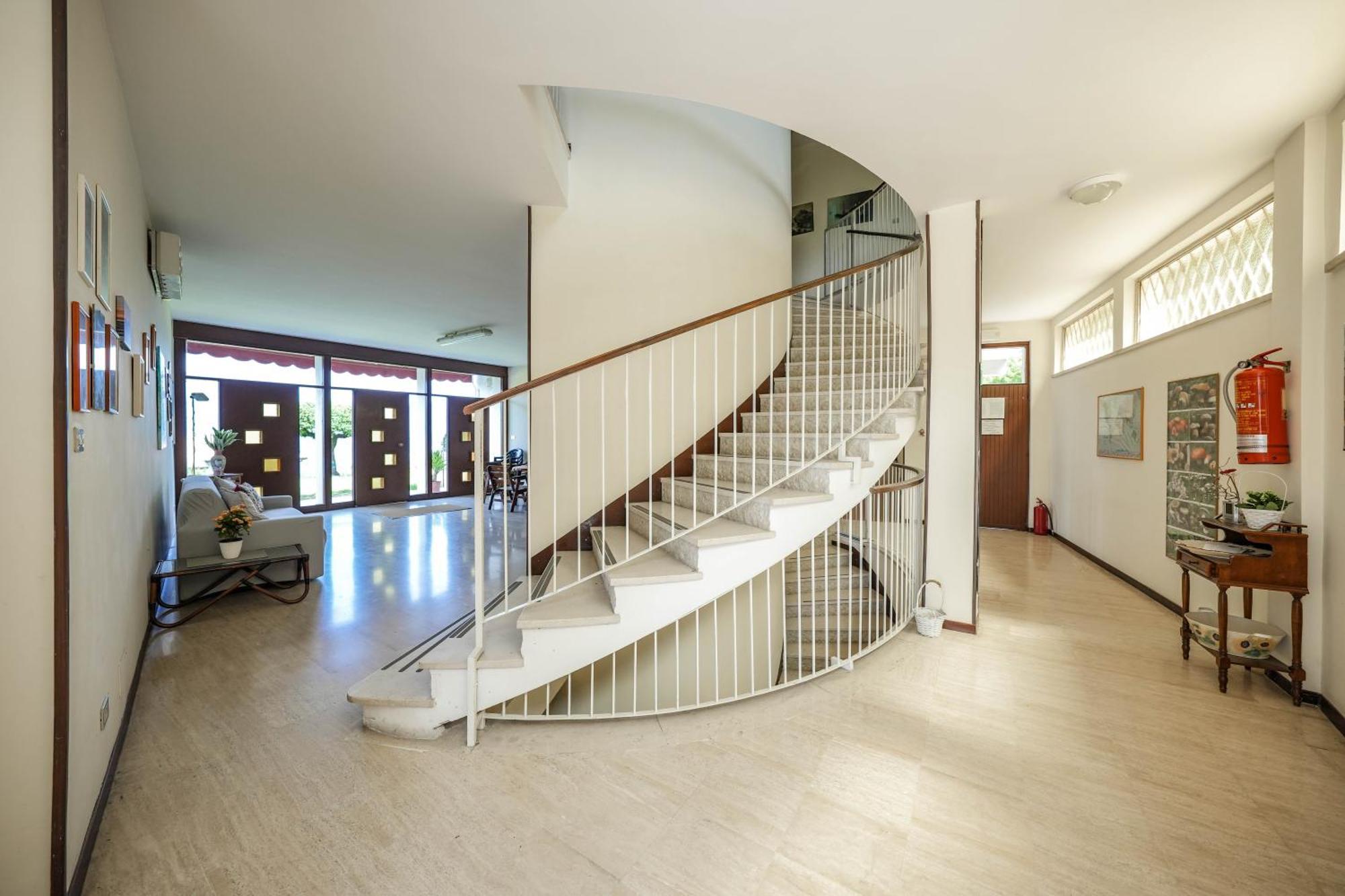 דירות אלביזאנו Garda Panoramic House מראה חיצוני תמונה